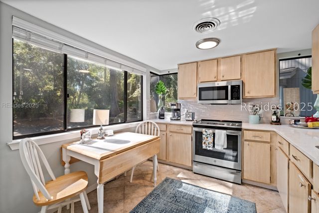 110 S Forest Beach Dr Unit 7, Hilton Head Island, SC 29928