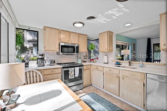 110 S Forest Beach Dr Unit 7, Hilton Head Island, SC 29928