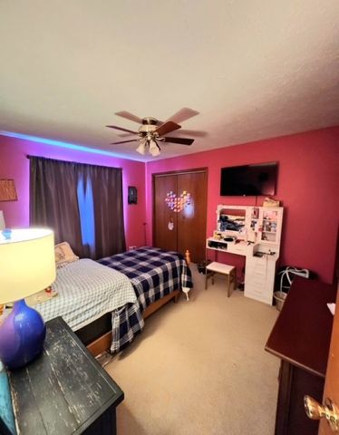 211 Cliffside Place, Rockton, IL 61072