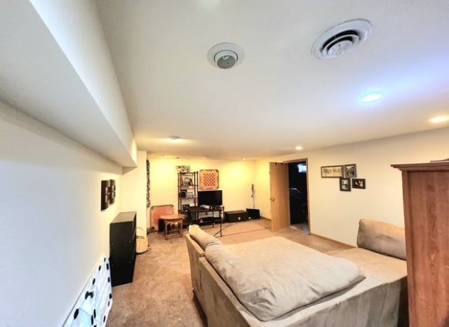 211 Cliffside Place, Rockton, IL 61072