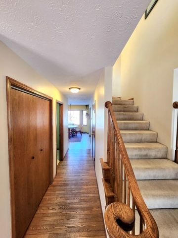 211 Cliffside Place, Rockton, IL 61072