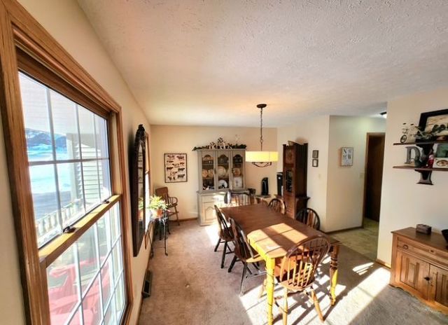 211 Cliffside Place, Rockton, IL 61072