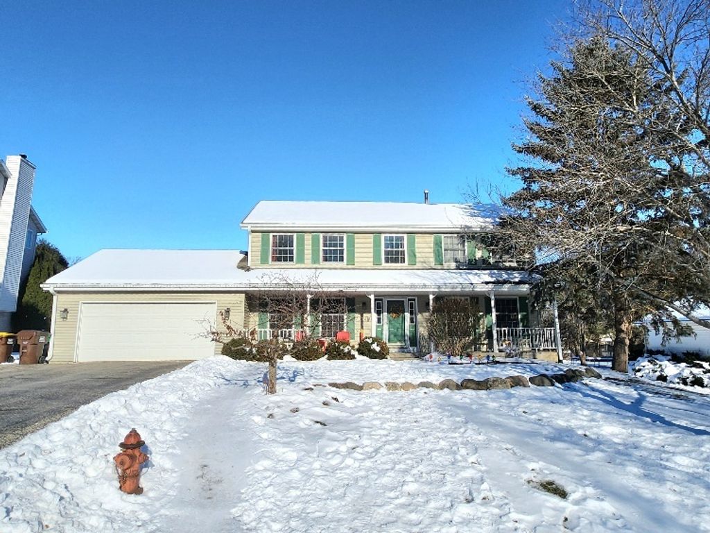 211 Cliffside Place, Rockton, IL 61072