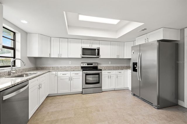 2115 N HALCYON DRIVE, Sun City Center, FL 33573