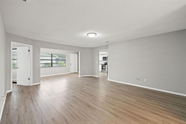 2115 N HALCYON DRIVE, Sun City Center, FL 33573