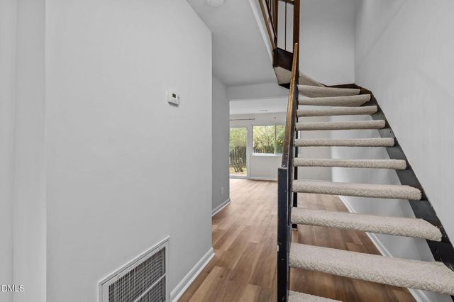 220 Elizabeth Street Apt C-11, Chapel Hill, NC 27514