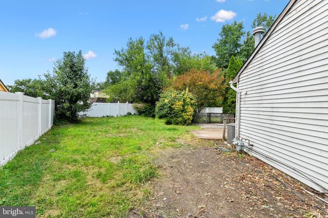 5 GLENN ALPINE CT, Clementon, NJ 08021
