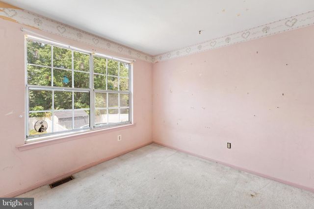 5 GLENN ALPINE CT, Clementon, NJ 08021