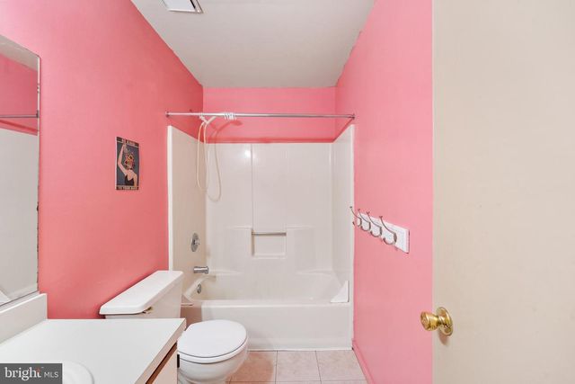 5 GLENN ALPINE CT, Clementon, NJ 08021