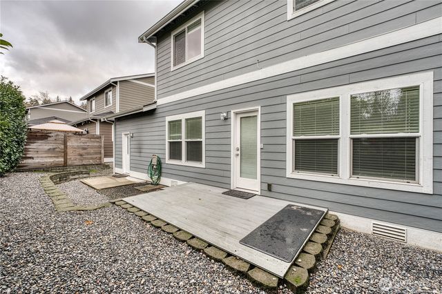 26787 Red Maple Lane NE, Kingston, WA 98346