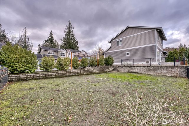 26787 Red Maple Lane NE, Kingston, WA 98346