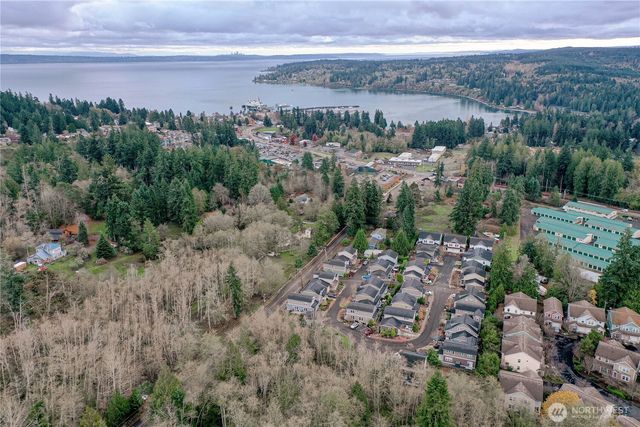 26787 Red Maple Lane NE, Kingston, WA 98346