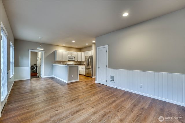 26787 Red Maple Lane NE, Kingston, WA 98346