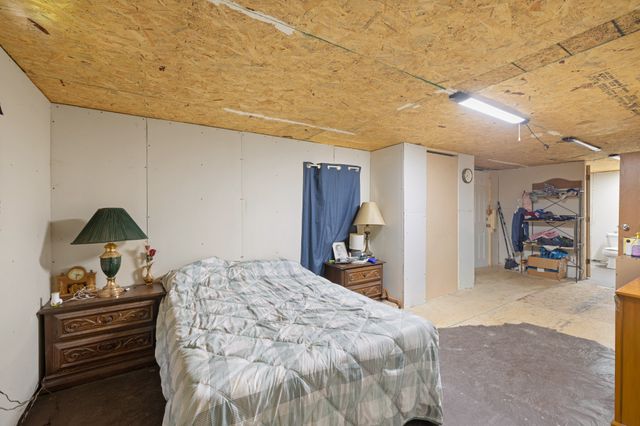 179 Reeves Rd, Hohenwald, TN 38462