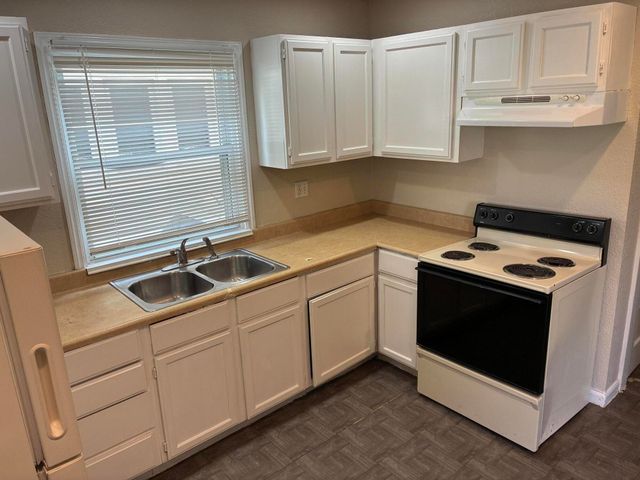 1068 Prospect Avenue, Toledo, OH 43606