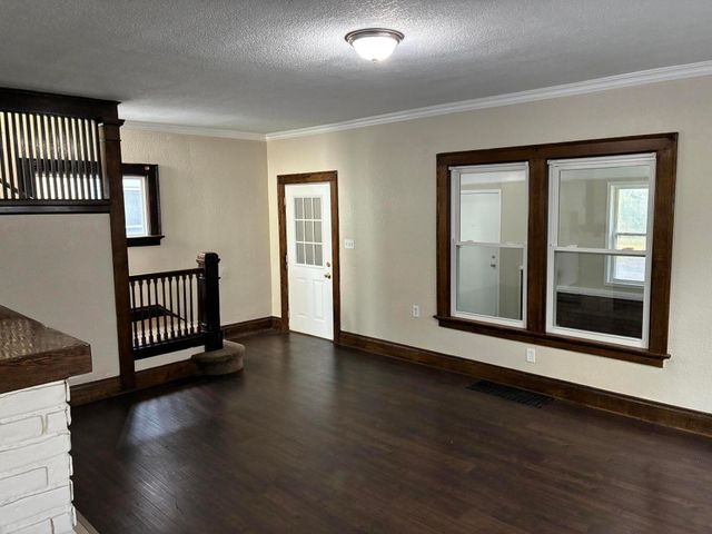 1068 Prospect Avenue, Toledo, OH 43606