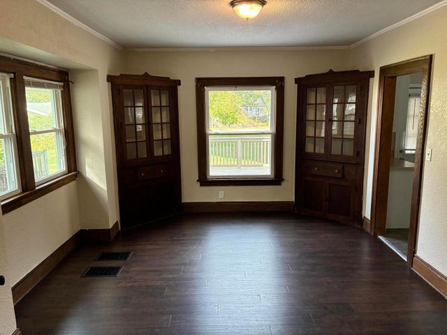 1068 Prospect Avenue, Toledo, OH 43606