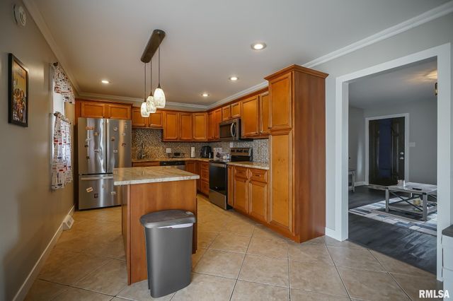 2307 W CINDY Lane, Peoria, IL 61614