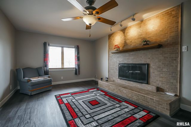 2307 W CINDY Lane, Peoria, IL 61614