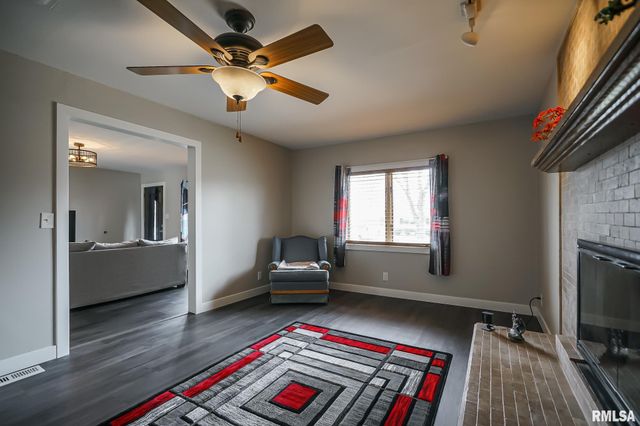 2307 W CINDY Lane, Peoria, IL 61614