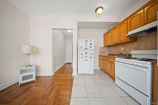 1372 Shakespeare Avenue 4D, Bronx, NY 10452