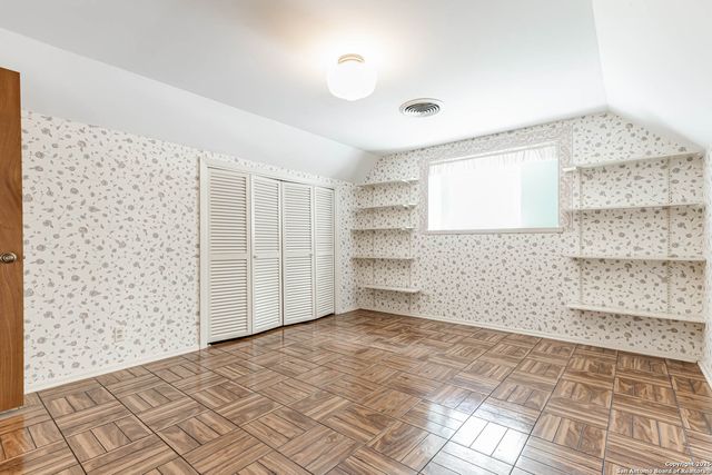 835 Fabulous, San Antonio, TX 78216