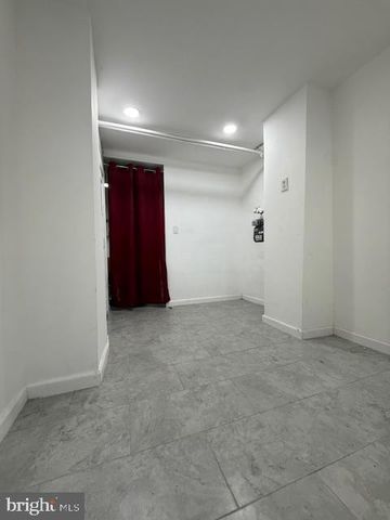 4806 C ST, Philadelphia, PA 19120