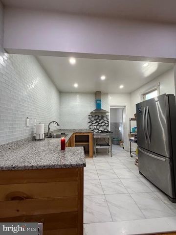 4806 C ST, Philadelphia, PA 19120