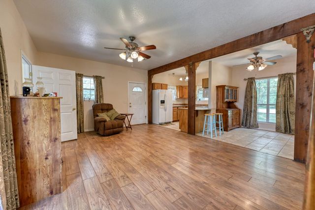 5248 Fm 457, Bay City, TX 77414