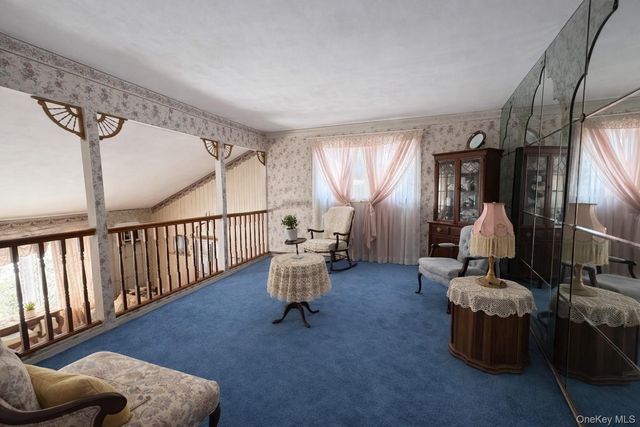 15 Palm Street, Selden, NY 11784