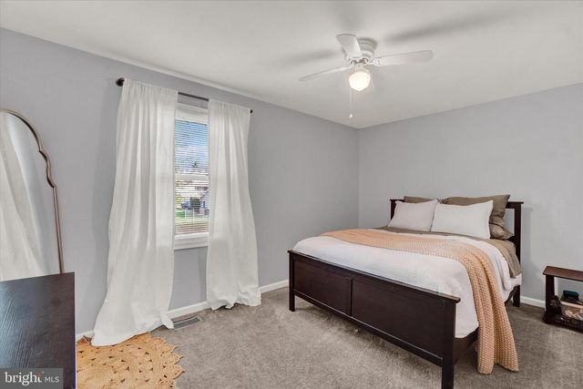 103 OVERVIEW CIR E, Red Lion, PA 17356