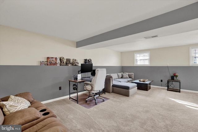 103 OVERVIEW CIR E, Red Lion, PA 17356