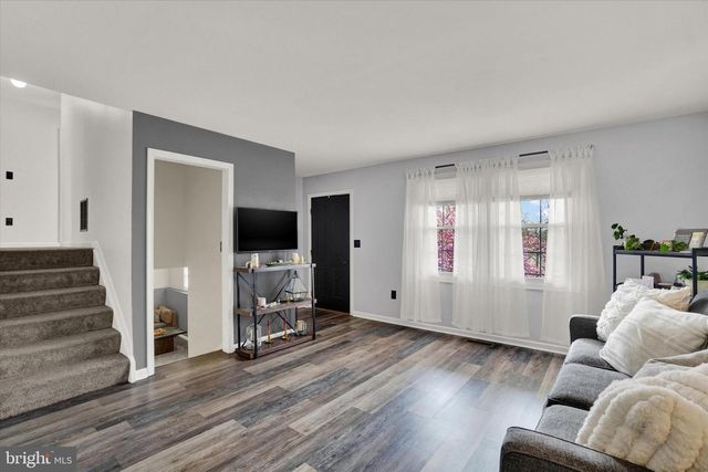 103 OVERVIEW CIR E, Red Lion, PA 17356