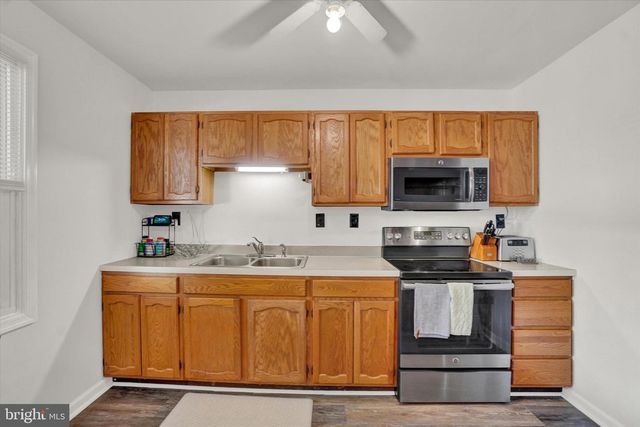 103 OVERVIEW CIR E, Red Lion, PA 17356