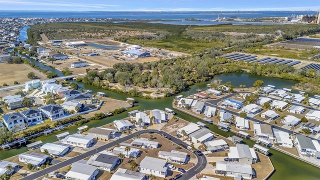 129 E SAINT LUCIA LOOP, Apollo Beach, FL 33572