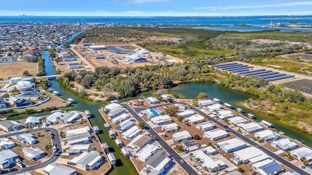 129 E SAINT LUCIA LOOP, Apollo Beach, FL 33572