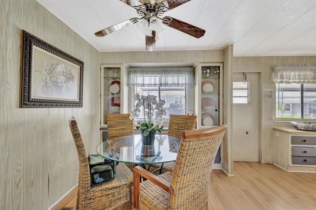 129 E SAINT LUCIA LOOP, Apollo Beach, FL 33572