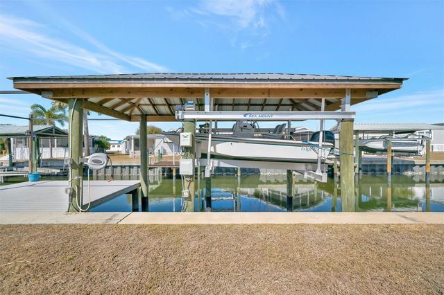 129 E SAINT LUCIA LOOP, Apollo Beach, FL 33572