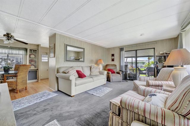 129 E SAINT LUCIA LOOP, Apollo Beach, FL 33572