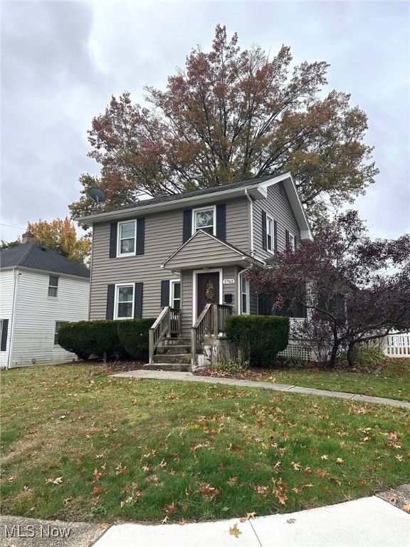 2762 Elmwood Street, Cuyahoga Falls, OH 44221