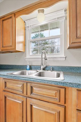 90 Cowbell Avenue, Williamsburg, KY 40769