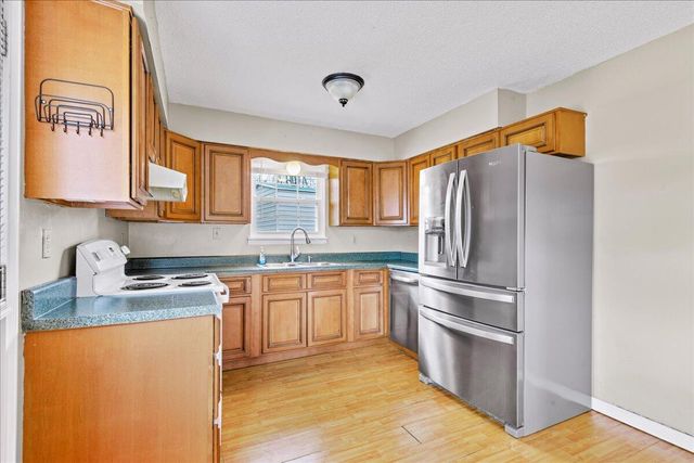 90 Cowbell Avenue, Williamsburg, KY 40769