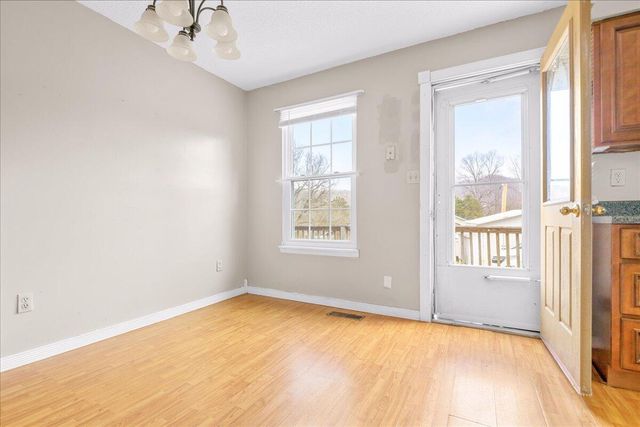 90 Cowbell Avenue, Williamsburg, KY 40769