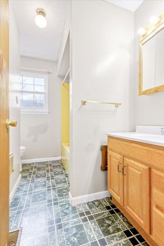 90 Cowbell Avenue, Williamsburg, KY 40769