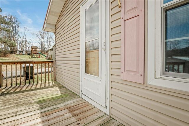 90 Cowbell Avenue, Williamsburg, KY 40769
