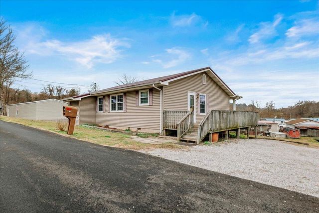 90 Cowbell Avenue, Williamsburg, KY 40769