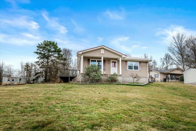 90 Cowbell Avenue, Williamsburg, KY 40769