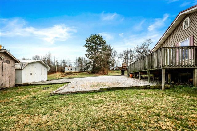 90 Cowbell Avenue, Williamsburg, KY 40769