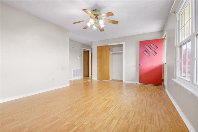 90 Cowbell Avenue, Williamsburg, KY 40769