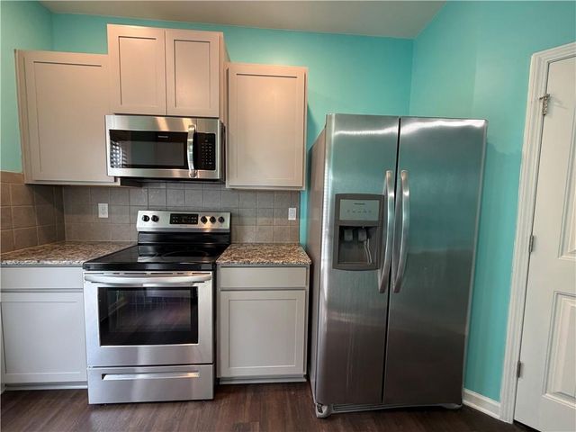 85 Chastain Circle, Newnan, GA 30263